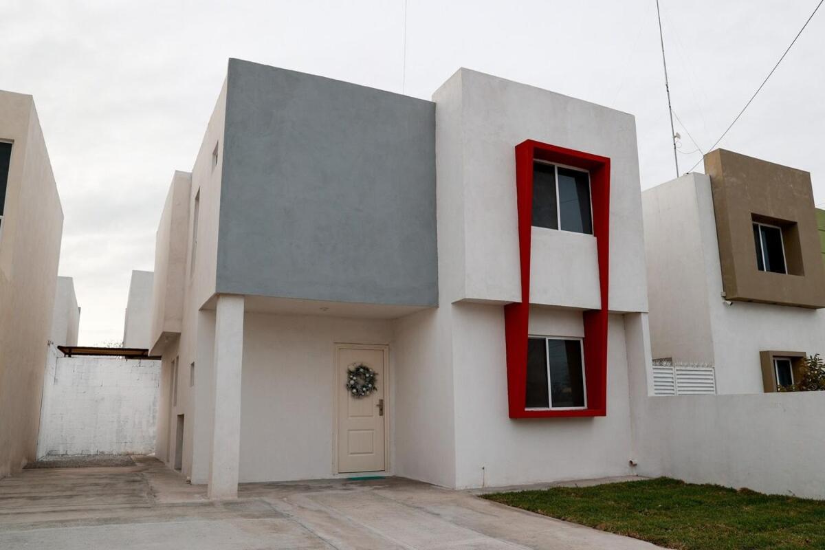 Casa Bonita Y Amplia Villa Monclova Exteriör bild